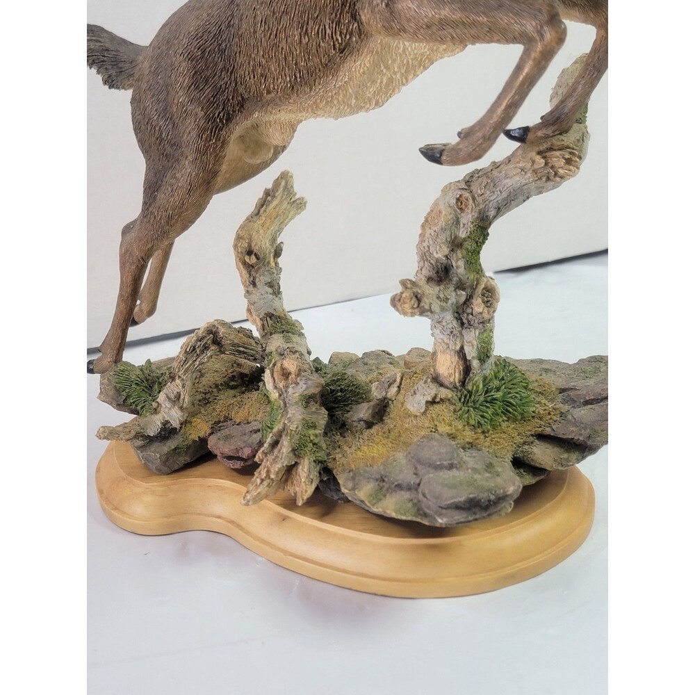 Simpkins Whitetail Buck Deer Figurine Leaping Wildlife Sculpture 13" Repaire - Picture 10 of 16